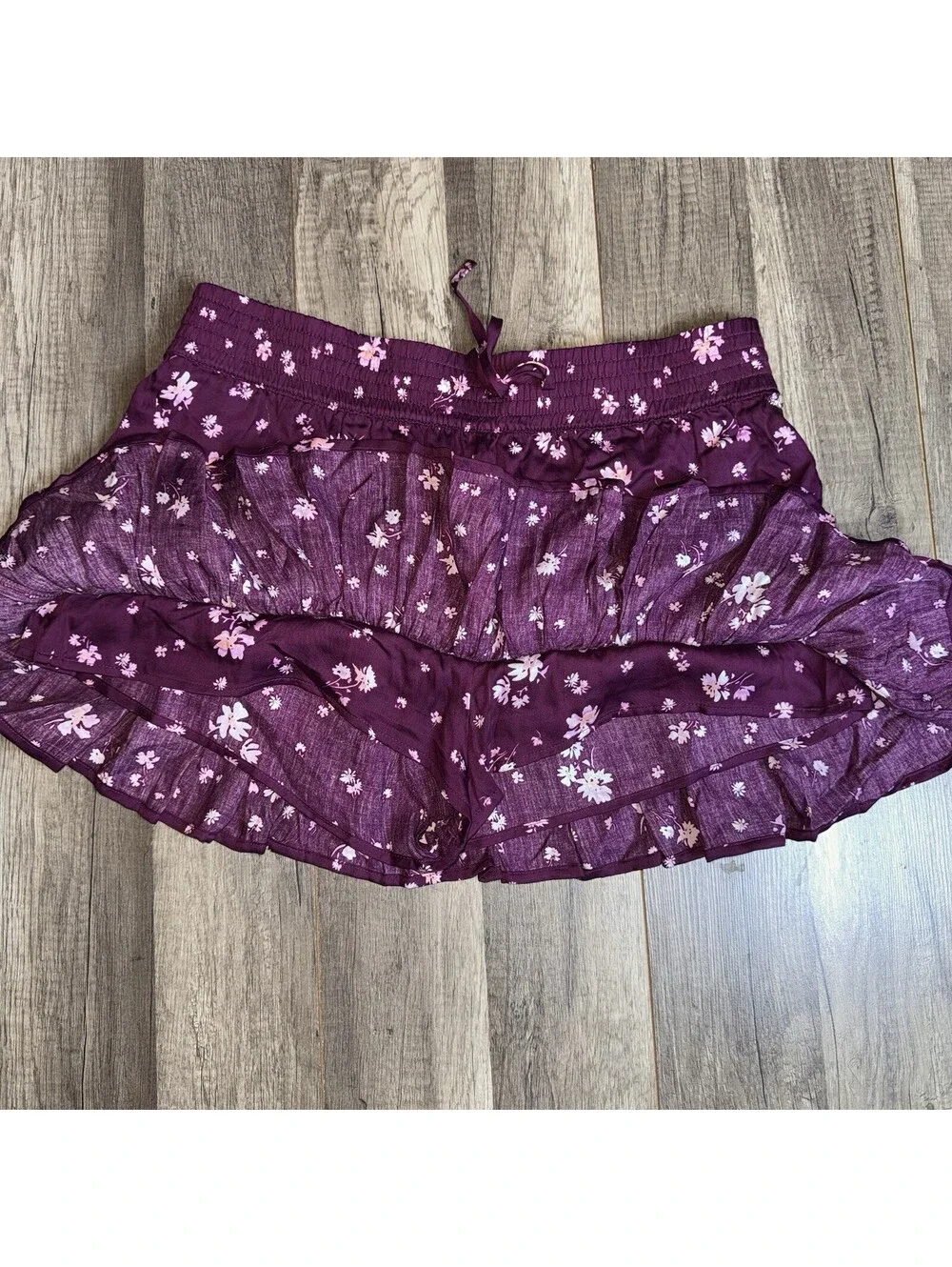 Victoria's Secret PINK Wild Rose Satin Ruffle Skort burgundy Floral Size Medium